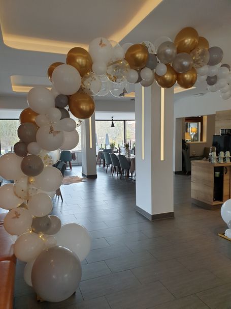 Luftballonbogen halb Gold Schmetterlinge Ballongirlande BallonShopHameln
