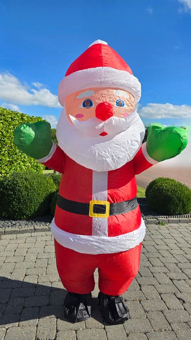 Aufblasbares Weihnachtsmannkostüm Leihen Hameln WalkingAcht 